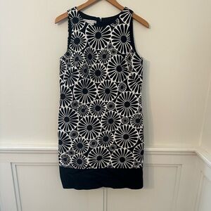 Maggy London Sleveless Black and White Floral dress
